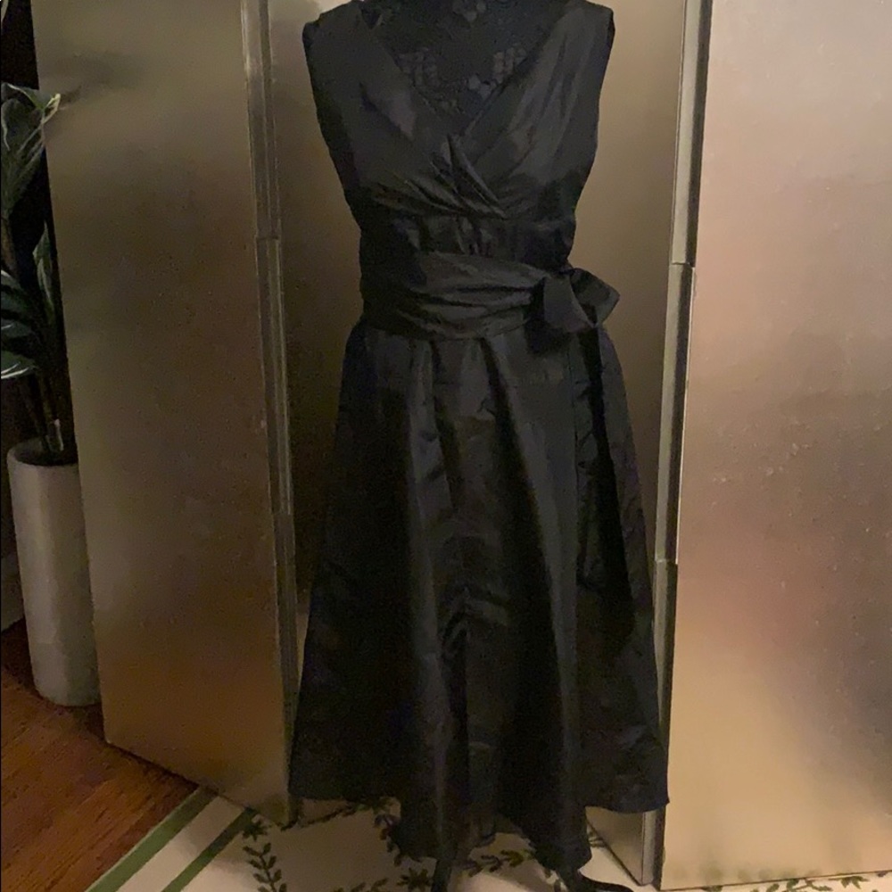 Black sleeveless dressbarn collection